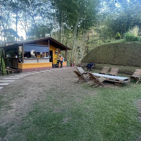 Volare Guatape Isla Hostel Bagian luar foto